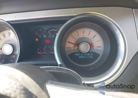 2012 Ford Mustang V6 Premium из США, поврежденный, VIN 1ZVBP8EM3C5261108